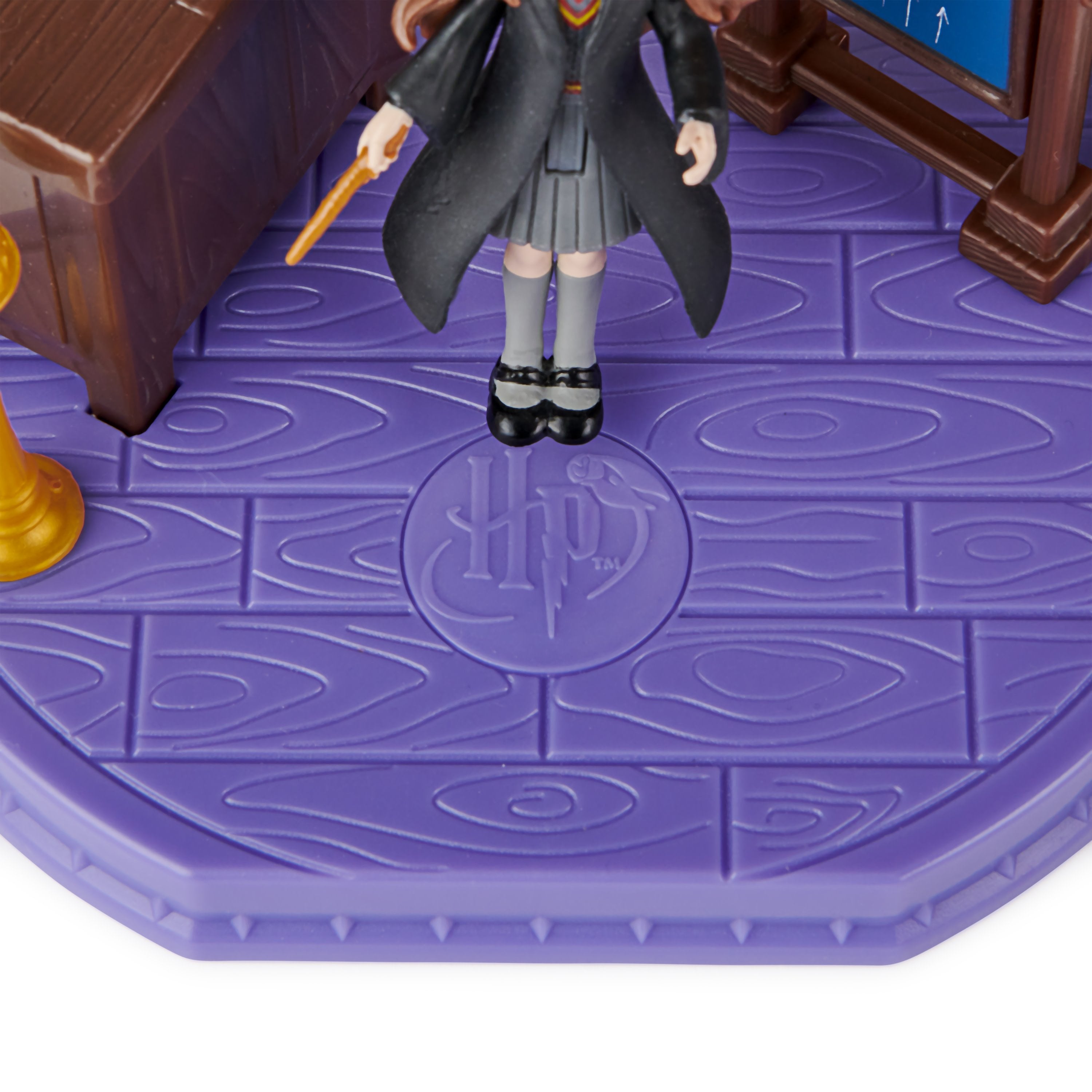 Aula Encantamientos Magicos + Figura Hermione Harry Potter 5cm