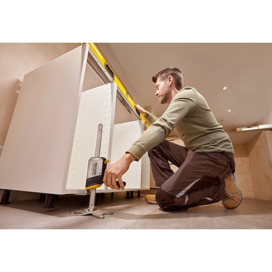 Stanley Fatmax Herramienta De Ensamblaje De Una Mano Tradelift, Paquete Doble Negro/Amarillo, 2 Piezas, Fuerza De Elevación 150 Kg Fmht83552-1