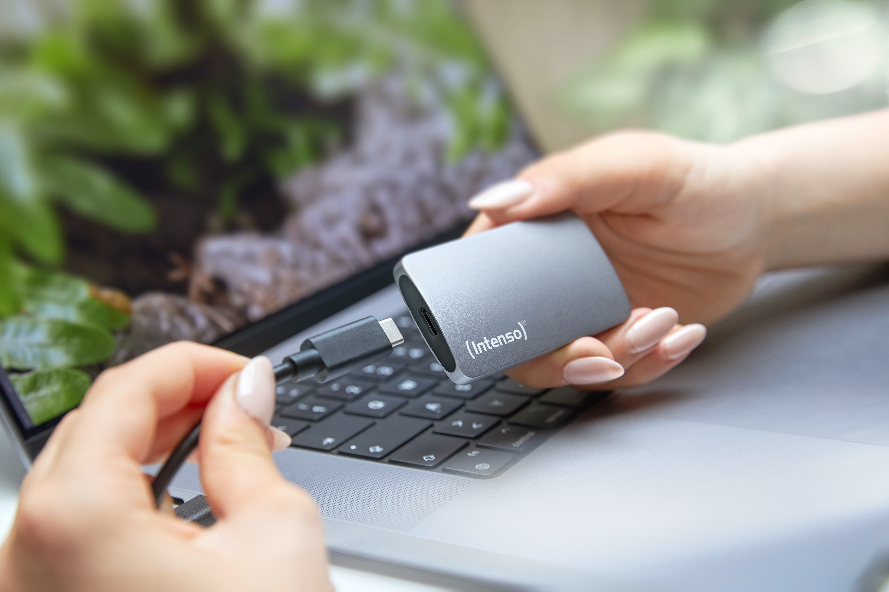 EAN 4034303035601 - Intenso TX800 1 TB USB Tipo C USB 3.2 Gen 2x2 Antracita imagen 7