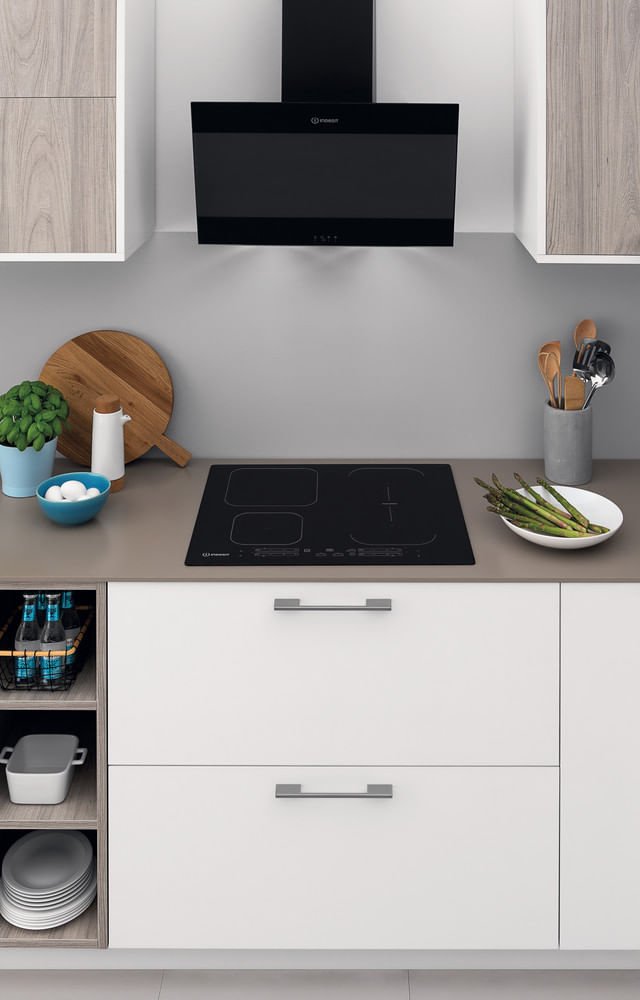 Indesit Ib 65b60 Ne Negro Integrado 59 Cm Con Placa De Inducción 4 Zona(S)