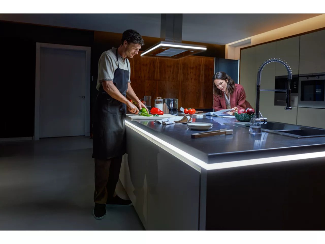 EAN 8721103089434 - Philips OmniGlow Regleta luminosa universal LED 60 W 5000 mm imagen 6