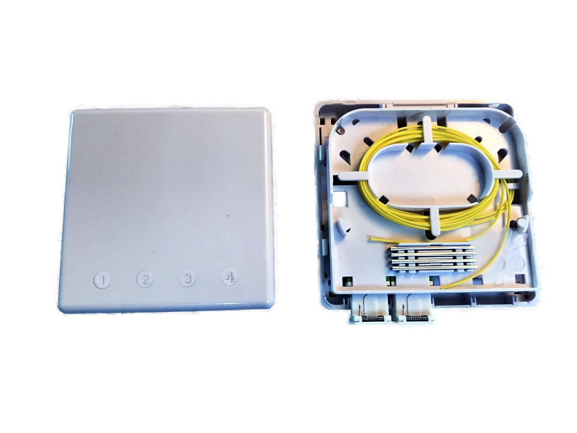 Ftth Box Fr 4 Kupplungen Sc-S Oder Lc-D 80x80 Mit Cablefhrung, Schrumpfversion