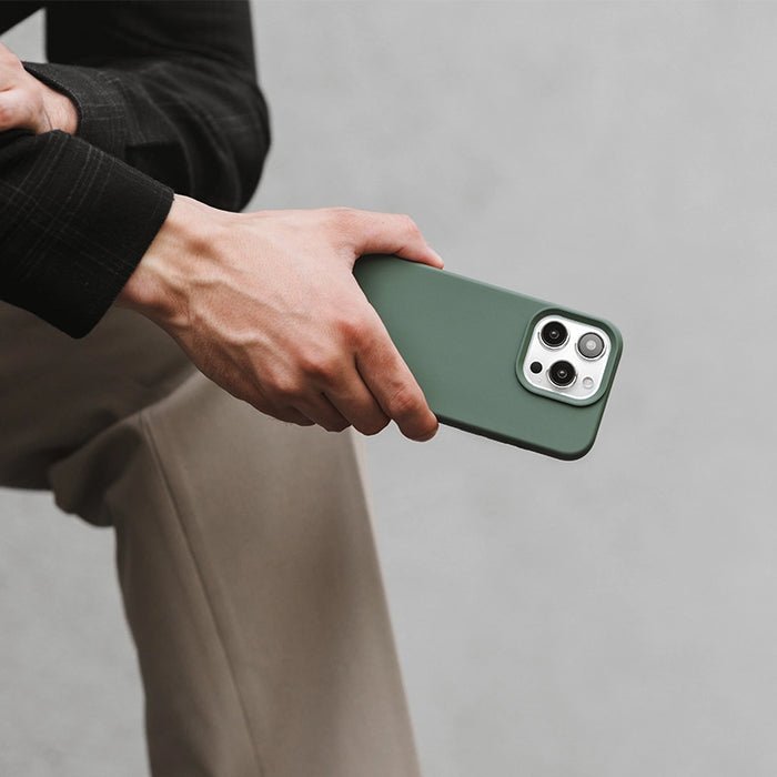 Funda Woodcessories Bio Magsafe Para  Iphone 15 Plus Verde Medianoche