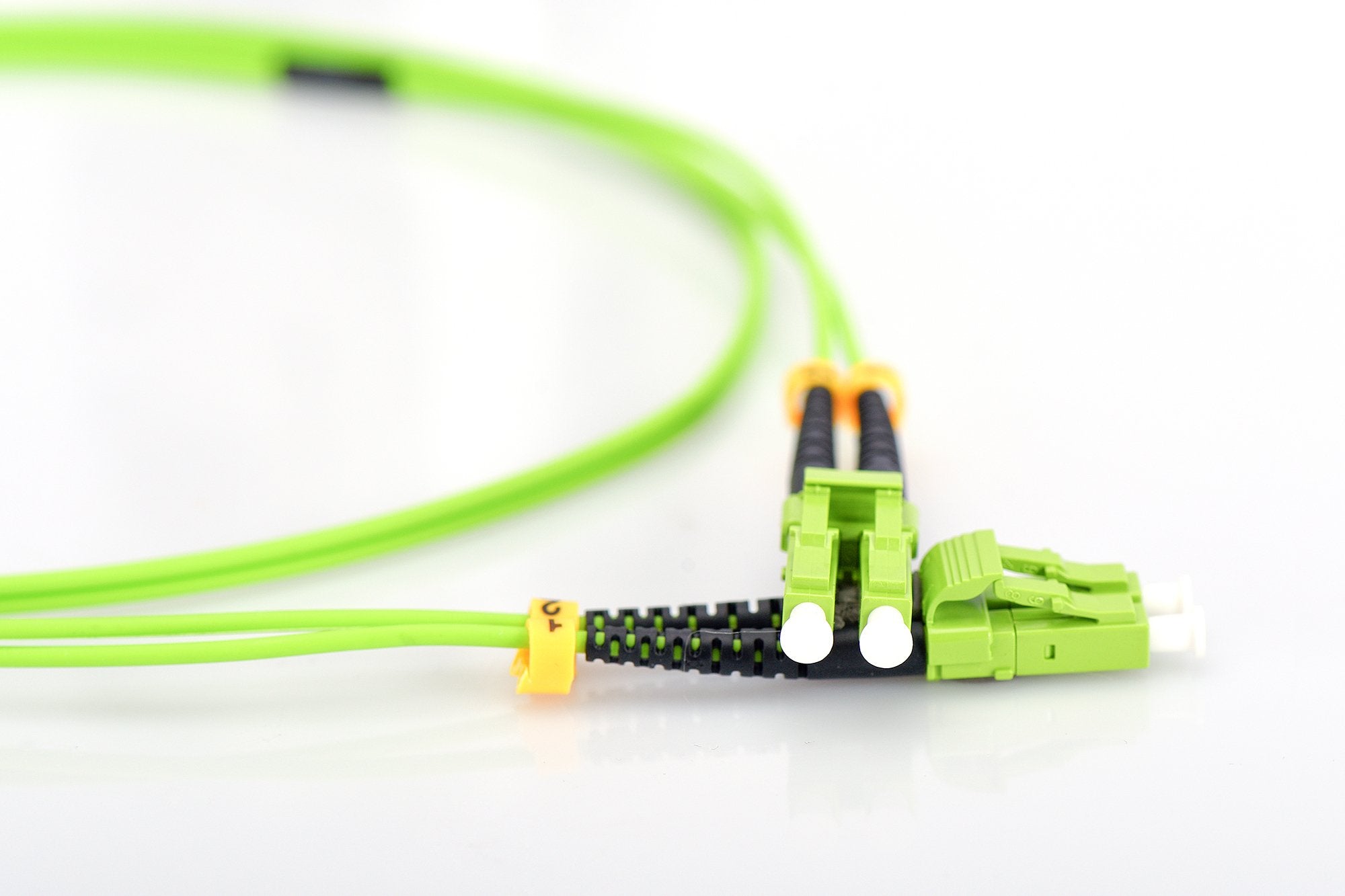 EAN 4016032424895 - Digitus DK-2533-03-5 Cable de fibra óptica e InfiniBand 3 m I-V(ZN) HH Verde imagen 3