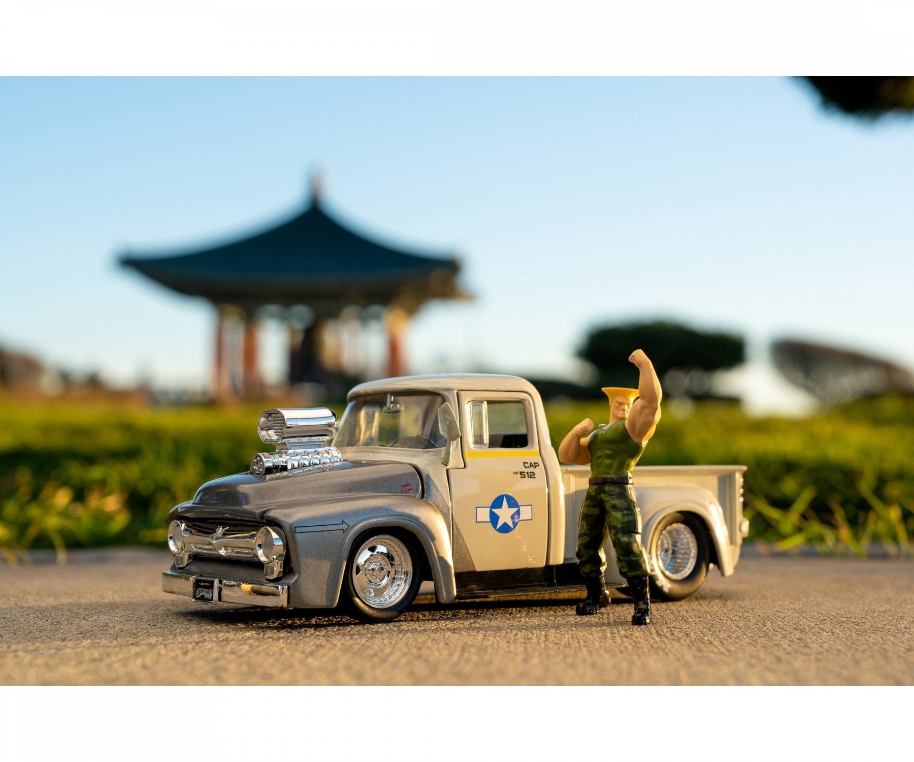 Jada Street Fighter 1956 Ford Pickup 1:24 + Guile    253255057