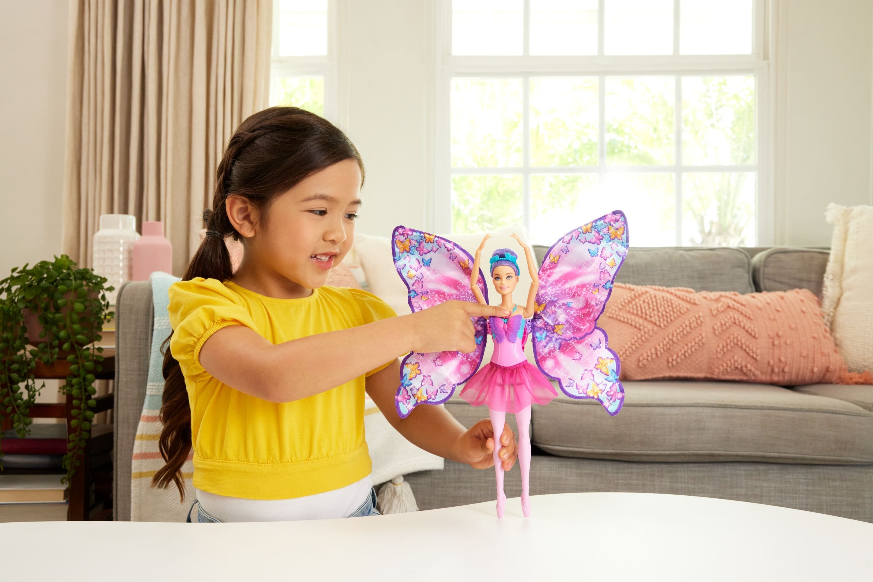 EAN 0194735230709 - Barbie HXJ10 muñeca imagen 4
