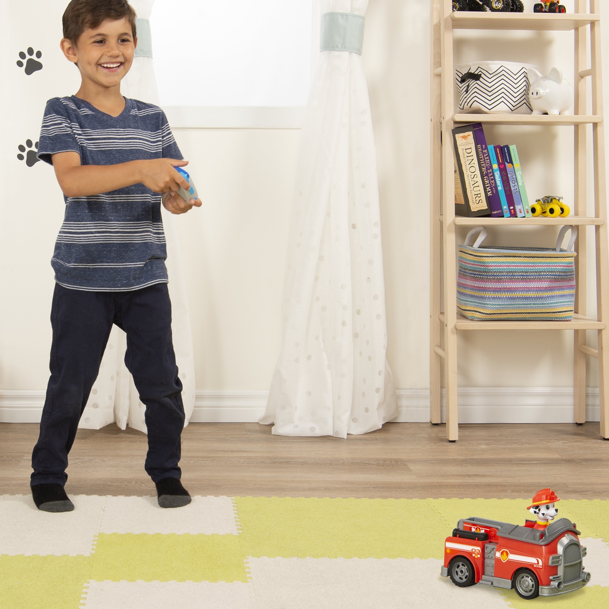 EAN 778988278697 - PAW Patrol 6054195 modelo controlado por radio Camión de bomberos Motor eléctrico imagen 6