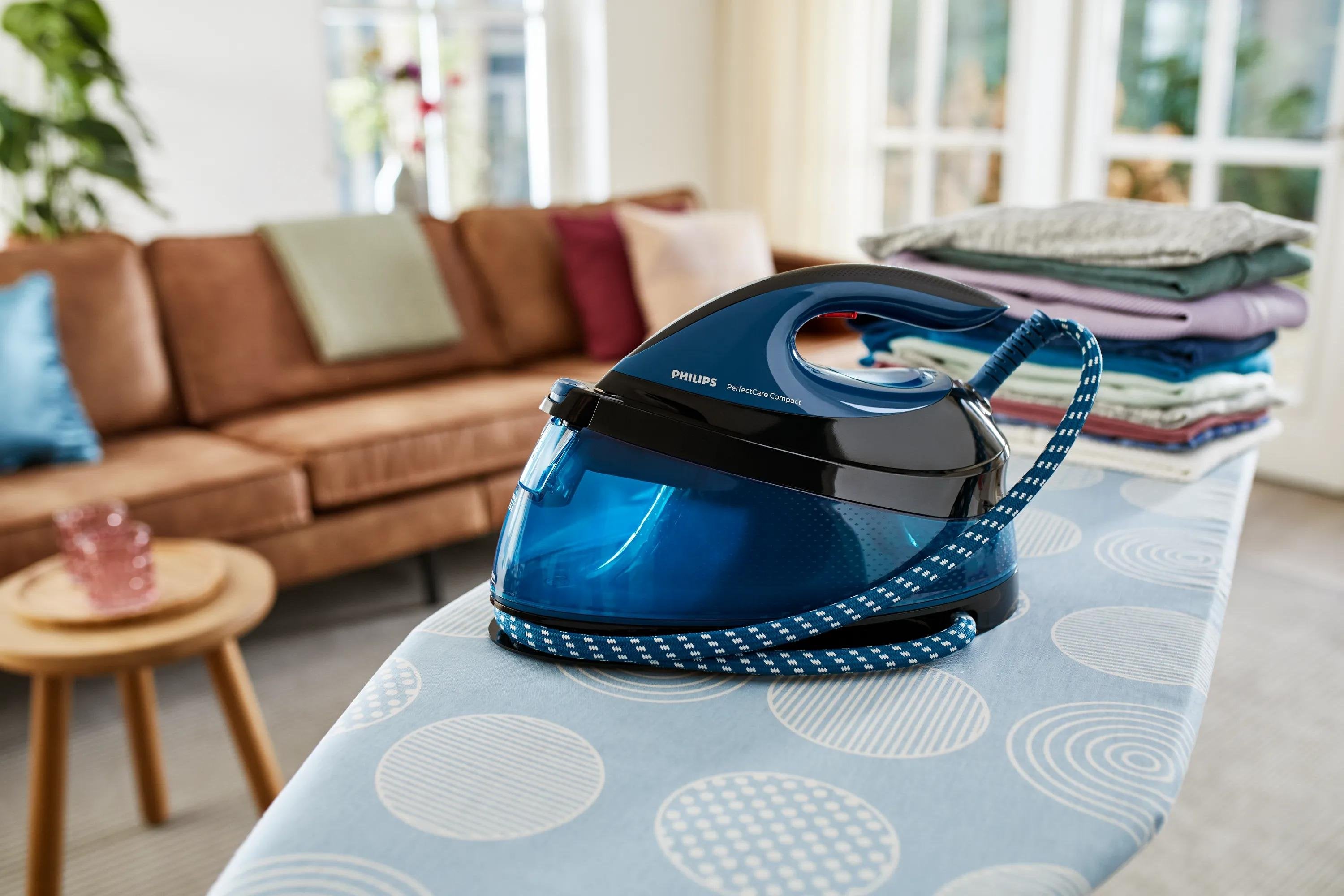 EAN 8710103935872 - Philips GC7846/80 estación plancha al vapor 2400 W 1,5 L Suela de SteamGlide imagen 4