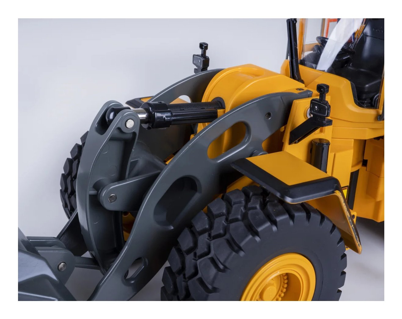 Jamara Radlader Volvo L260h 1:14 2,4ghz Bricks 14+