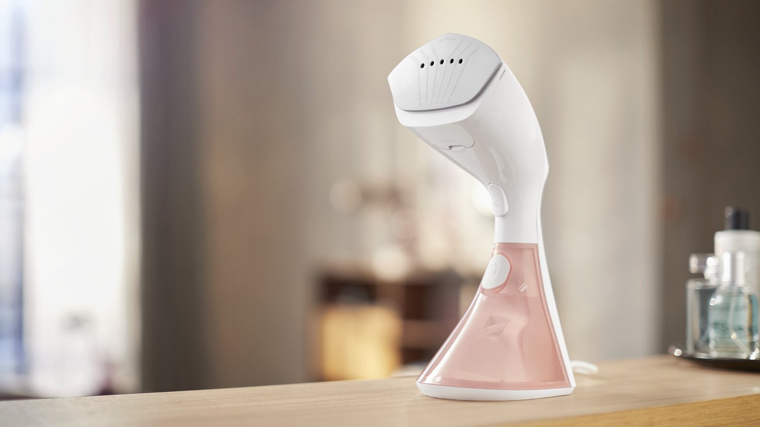 EAN 8710103931232 - Philips 8000 series GC801/10 vaporizador para ropa 0,23 L 1600 W Rosa, Blanco imagen 8