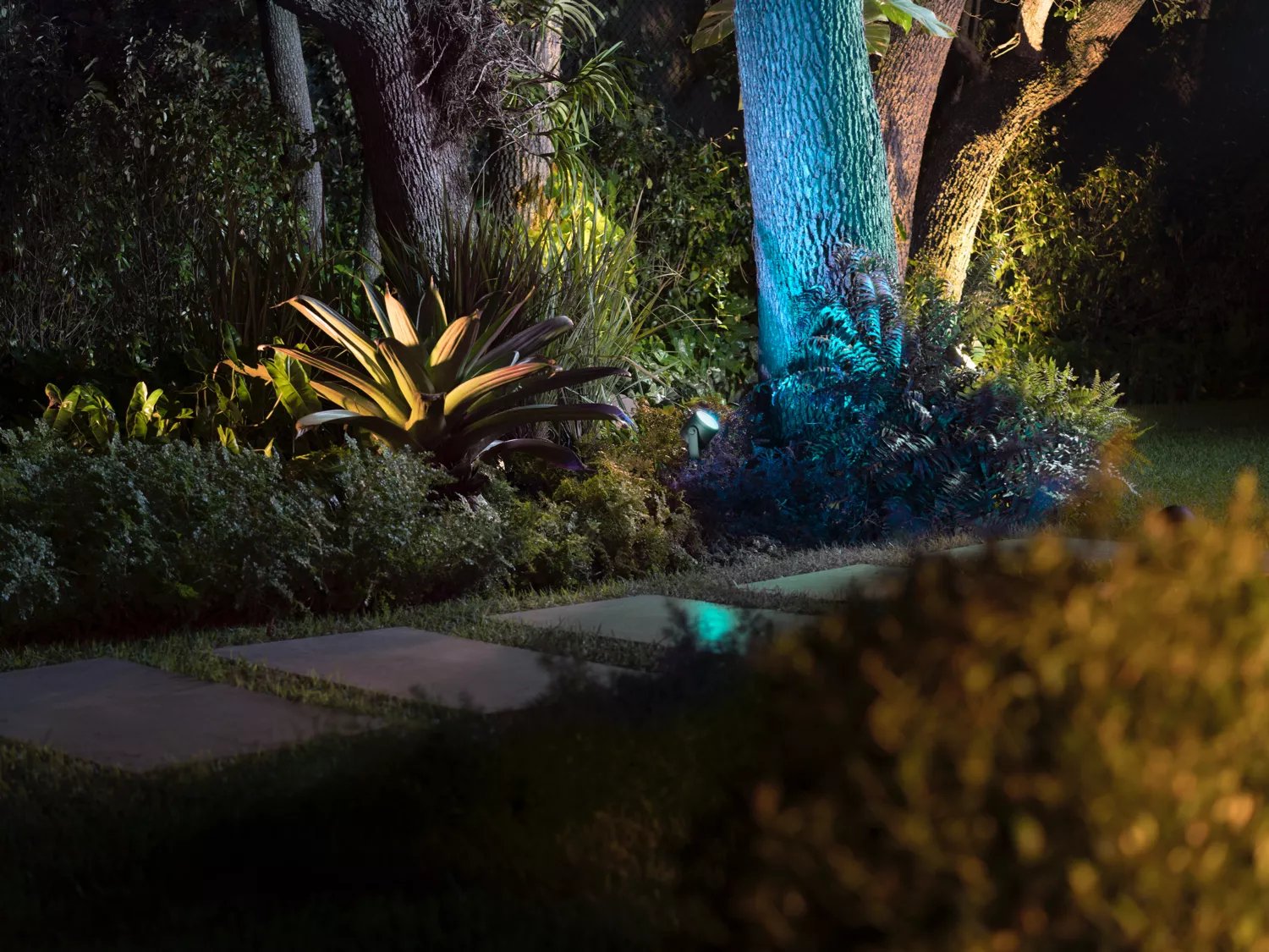 Philips Hue White And Color Ambiance Foco Para Exteriores Lily Xl