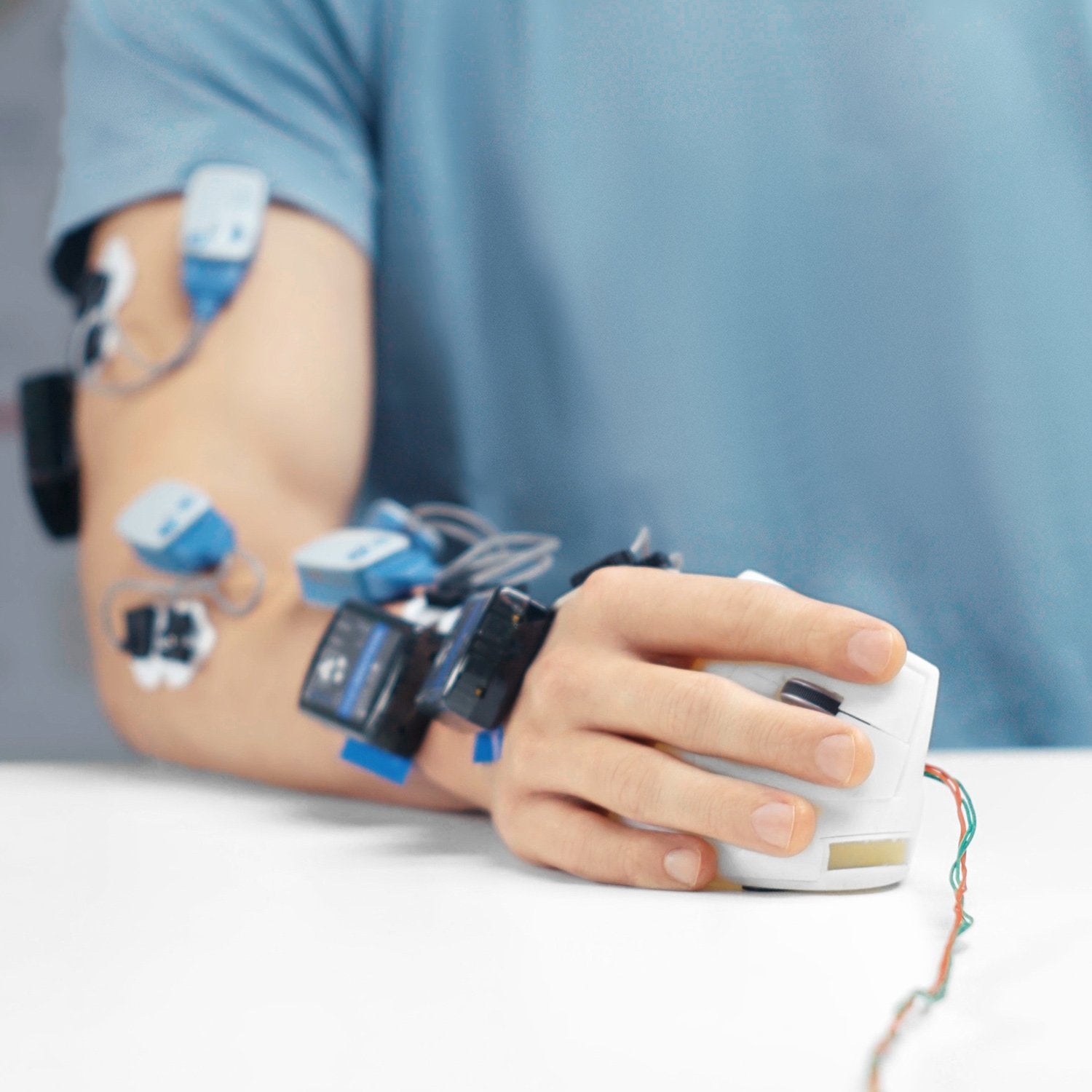 EAN 5099206081901 - Logitech 910-005448 ratón Oficina mano derecha RF Wireless + Bluetooth Óptico 4000 DPI imagen 4