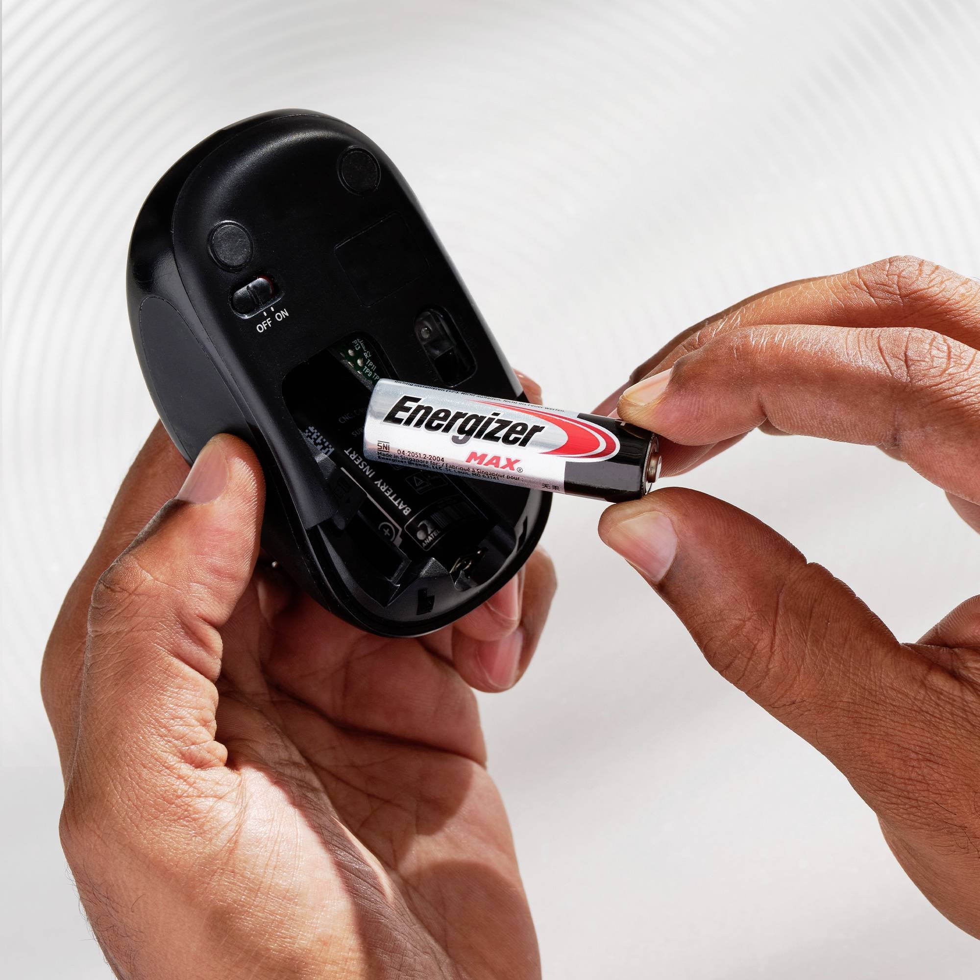 EAN 7638900437720 - Energizer E303324700 no categorizado imagen 4