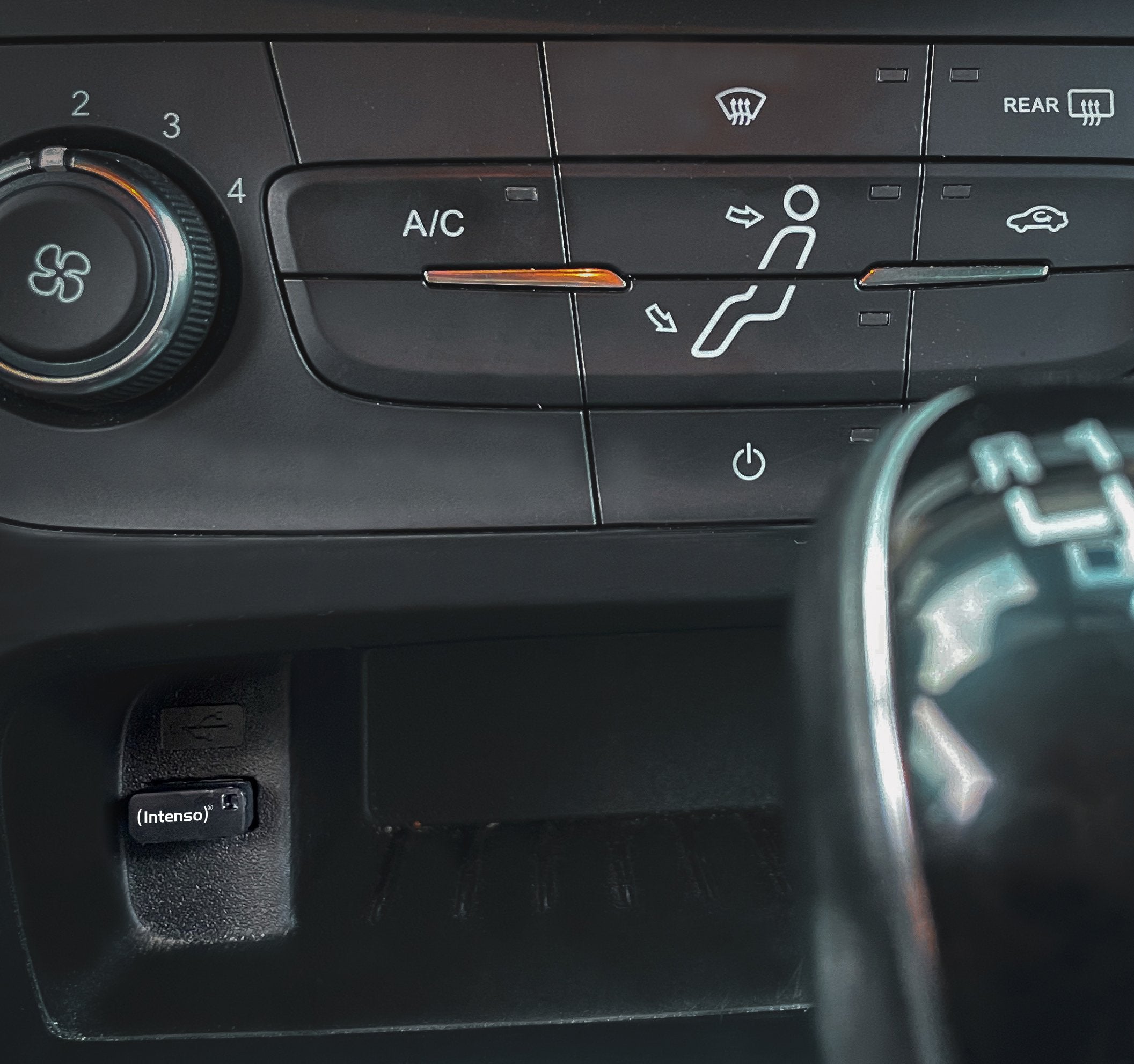 EAN 4034303028887 - Intenso Slim Line unidad flash USB 128 GB USB tipo A 3.2 Gen 1 (3.1 Gen 1) Negro imagen 5