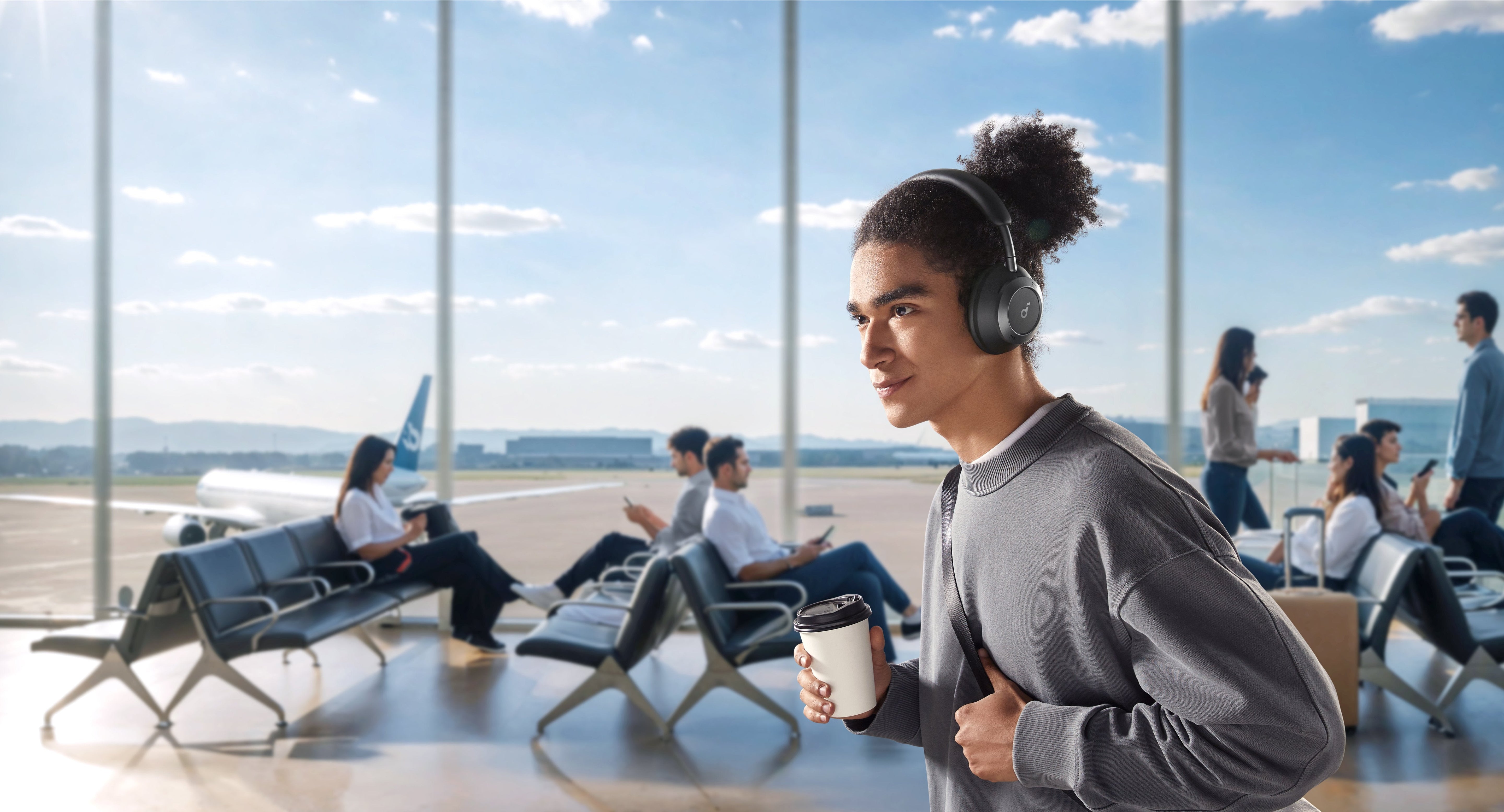 Anker Soundcore Space One Pro + Case Negro