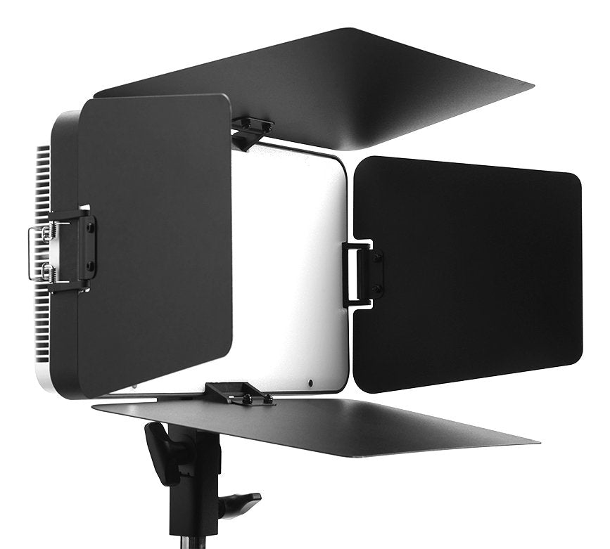 Amaran Pano  60c Barn Doors