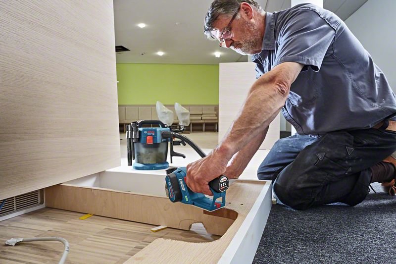 EAN 3165140866583 - Bosch GHO 12V-20 Professional Negro, Azul, Rojo 14500 RPM imagen 3