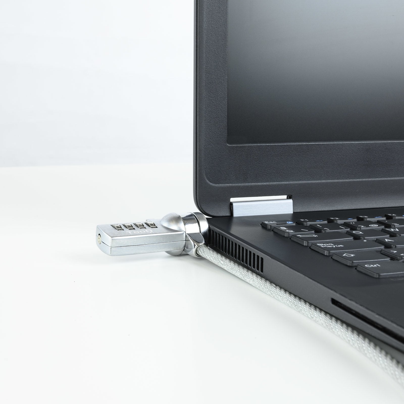 Tooq Cable De Seguridad Universal Con Combinacion Para Portatiles - Bloqueo De 4 Digitos - Acero 4.5mm - Longitud 1.50m