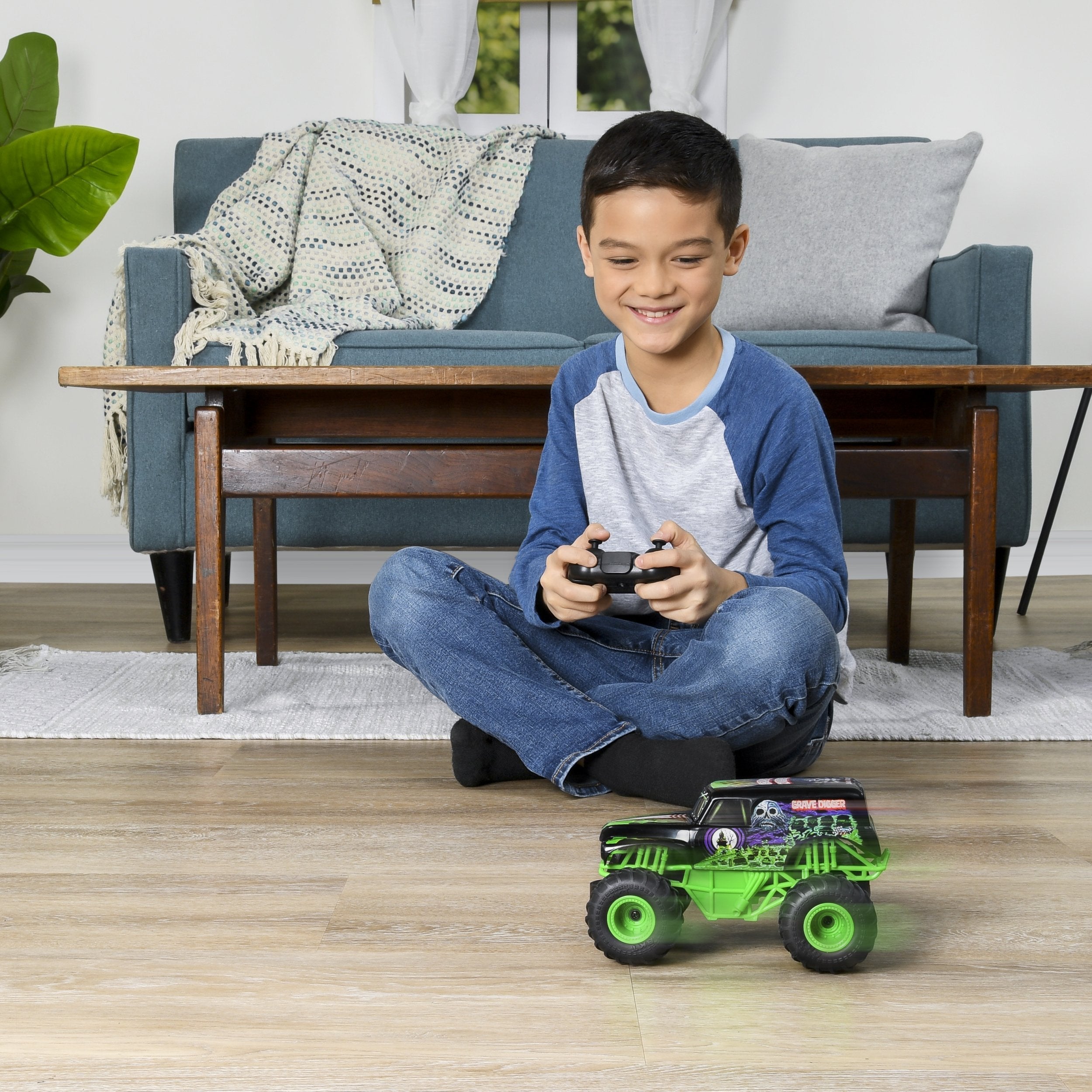 Monster Jam - Grave Digger Rc Scale 1:24 (6044955)