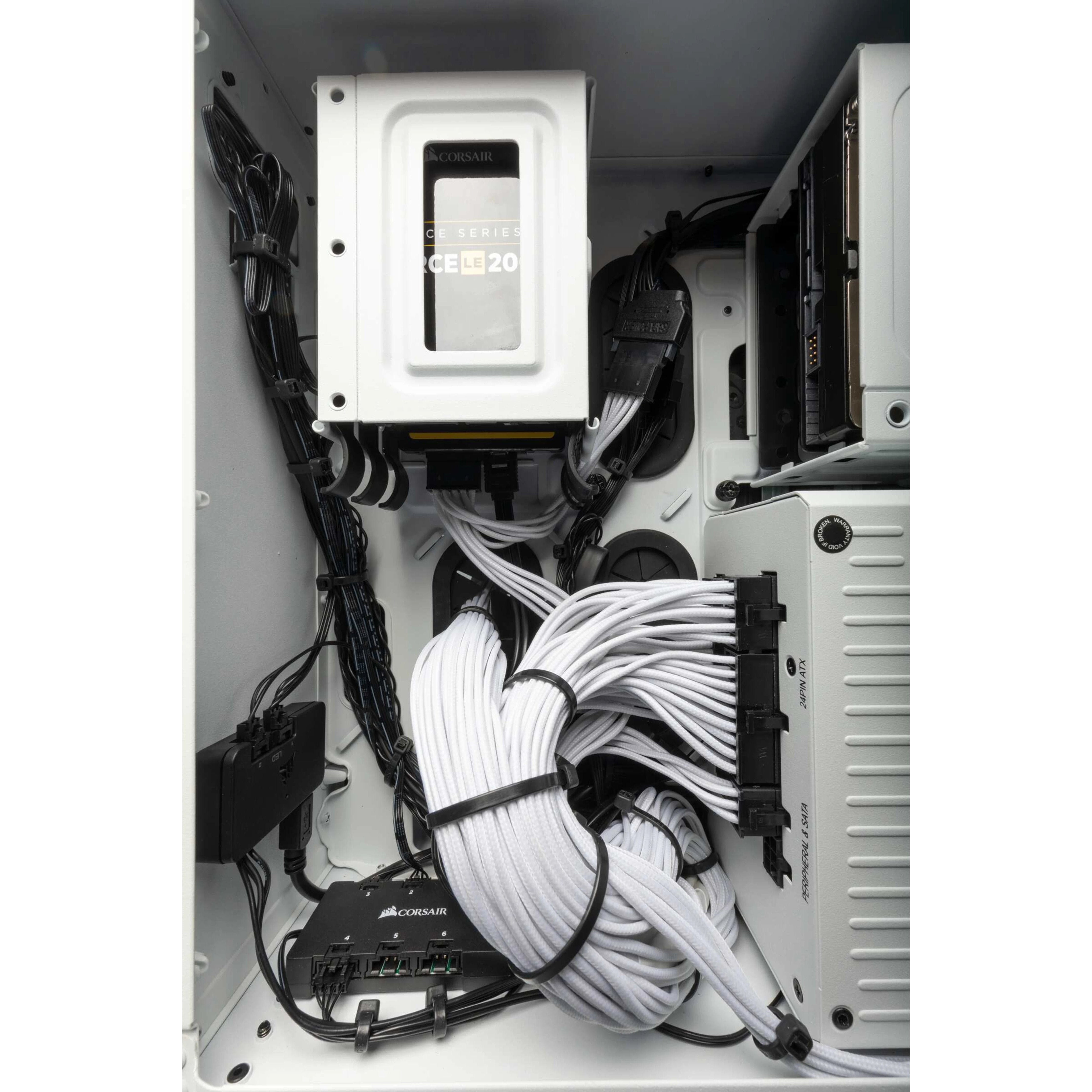 EAN 0843591065238 - Corsair Crystal 280X Blanco imagen 30