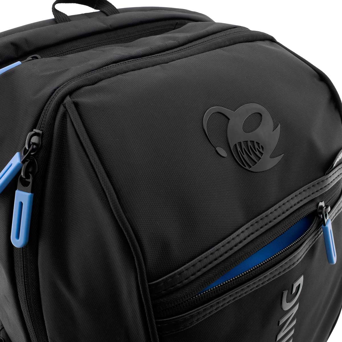 Mochila Notebook Impermeable Deepgaming 17.3'' Black Coolbox Nylon Repelente Al Agua/ Compartimento Con Espuma/ Bolsillo Superior, Frontal Y 2 Laterales/ Sistema De Carga Integrado