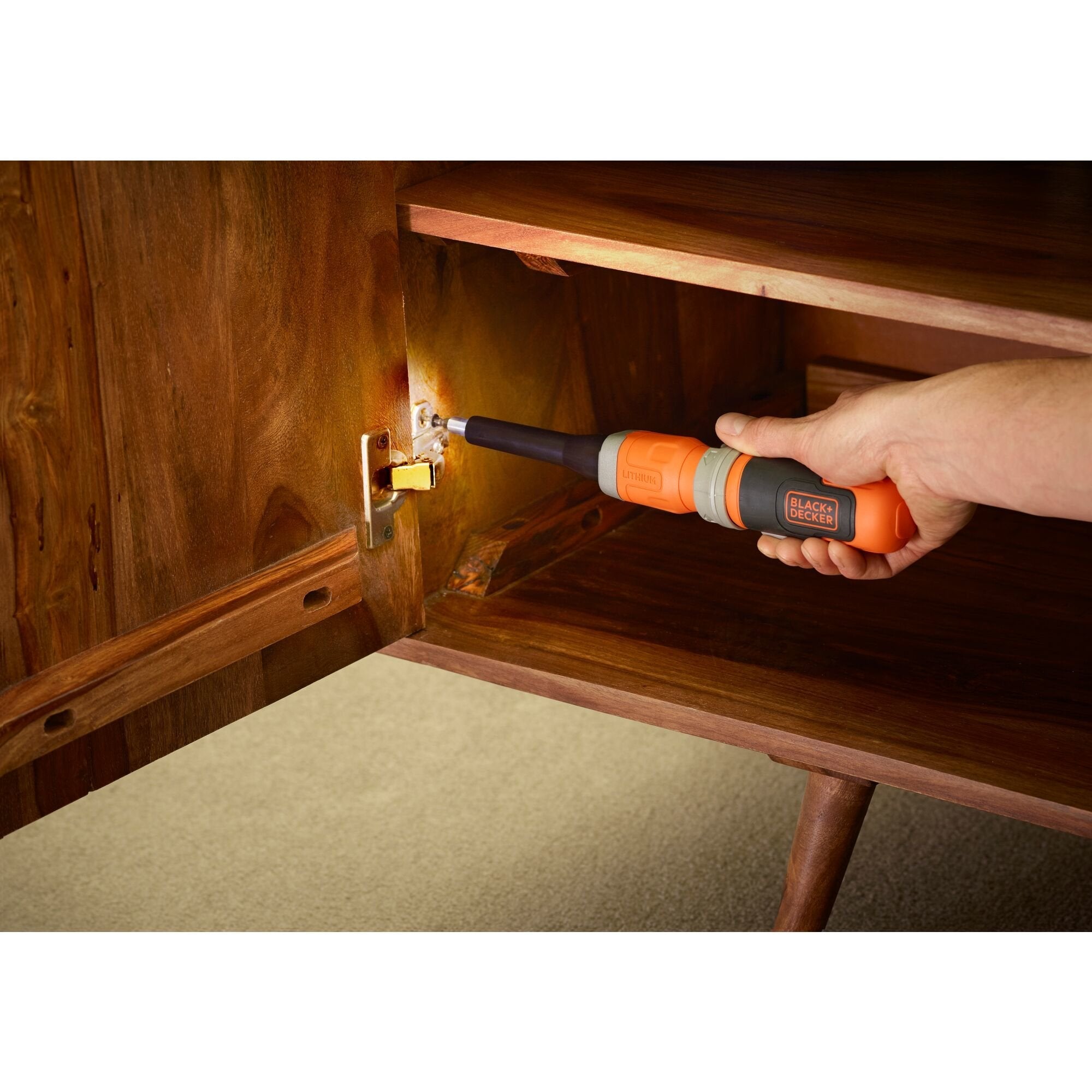 Destornillador Inalámbrico Black+Decker Bcf603c-Qw, 3,6 Voltios Naranja/Negro, Batería De Iones De Litio 1,5 Ah Bcf603c-Qw