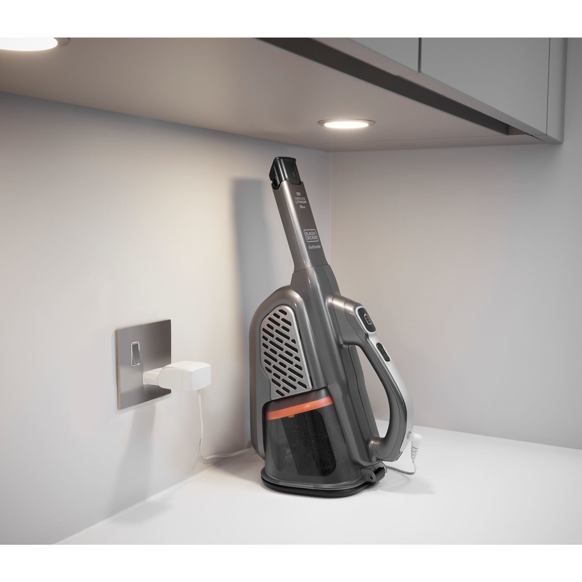 EAN 5035048712764 - Black & Decker BHHV520JF-QW aspiradora de mano Negro, Plata, Titanio Sin bolsa imagen 32