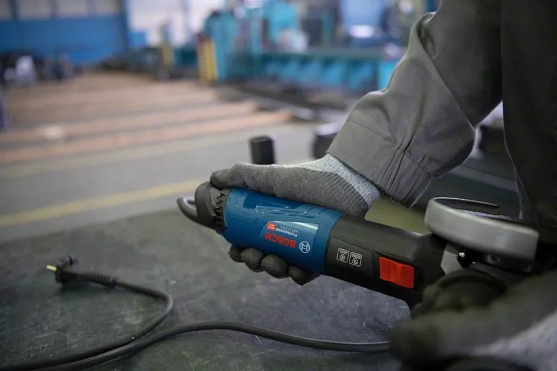 EAN 4059952576602 - Bosch GWS 17-125 TS amoladora angular 12,5 cm 9700 RPM 1700 W 2,2 kg imagen 6
