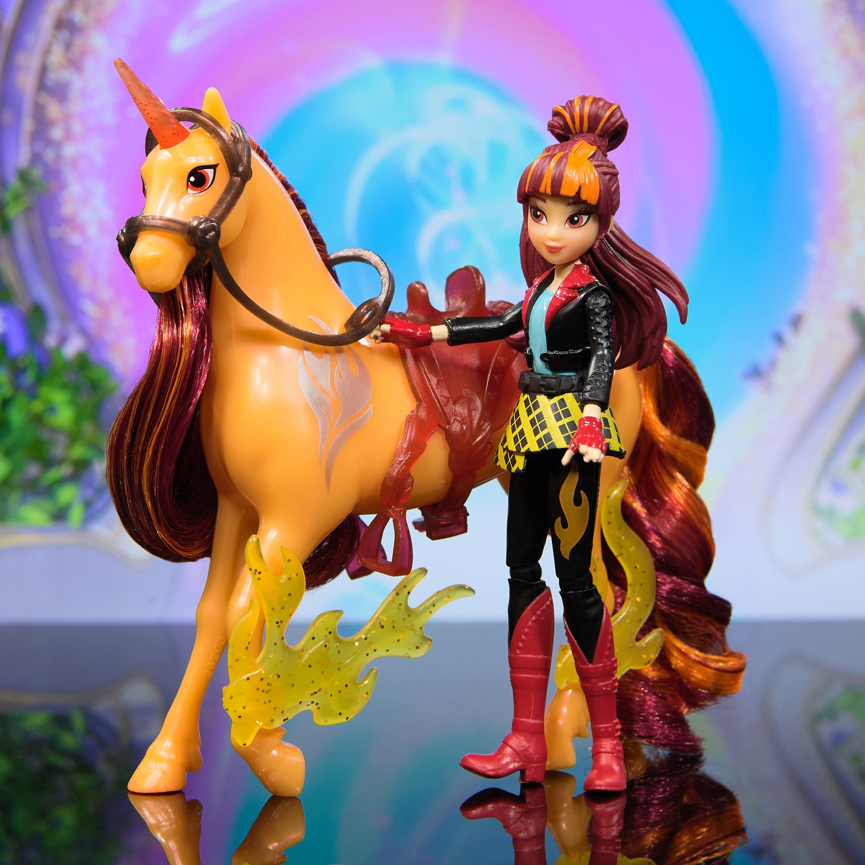 Spinmaster Unicorn Academy - Valentina Und Einhorn Cinder (Mit Echter Mähne Und Schweif Sowie Bürste) 6072677