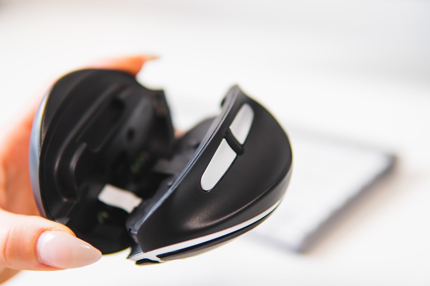 EAN 8717399995184 - BakkerElkhuizen Oyster Mouse Wired ratón Oficina Ambidextro USB tipo A Laser 1200 DPI imagen 8