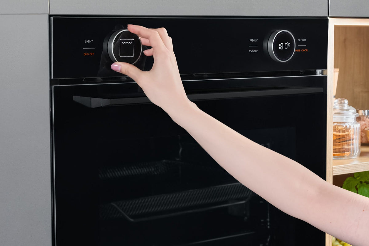 EAN 5906006955151 - Amica ED6769BA+ S-Type 72 L 3200 W Negro imagen 19