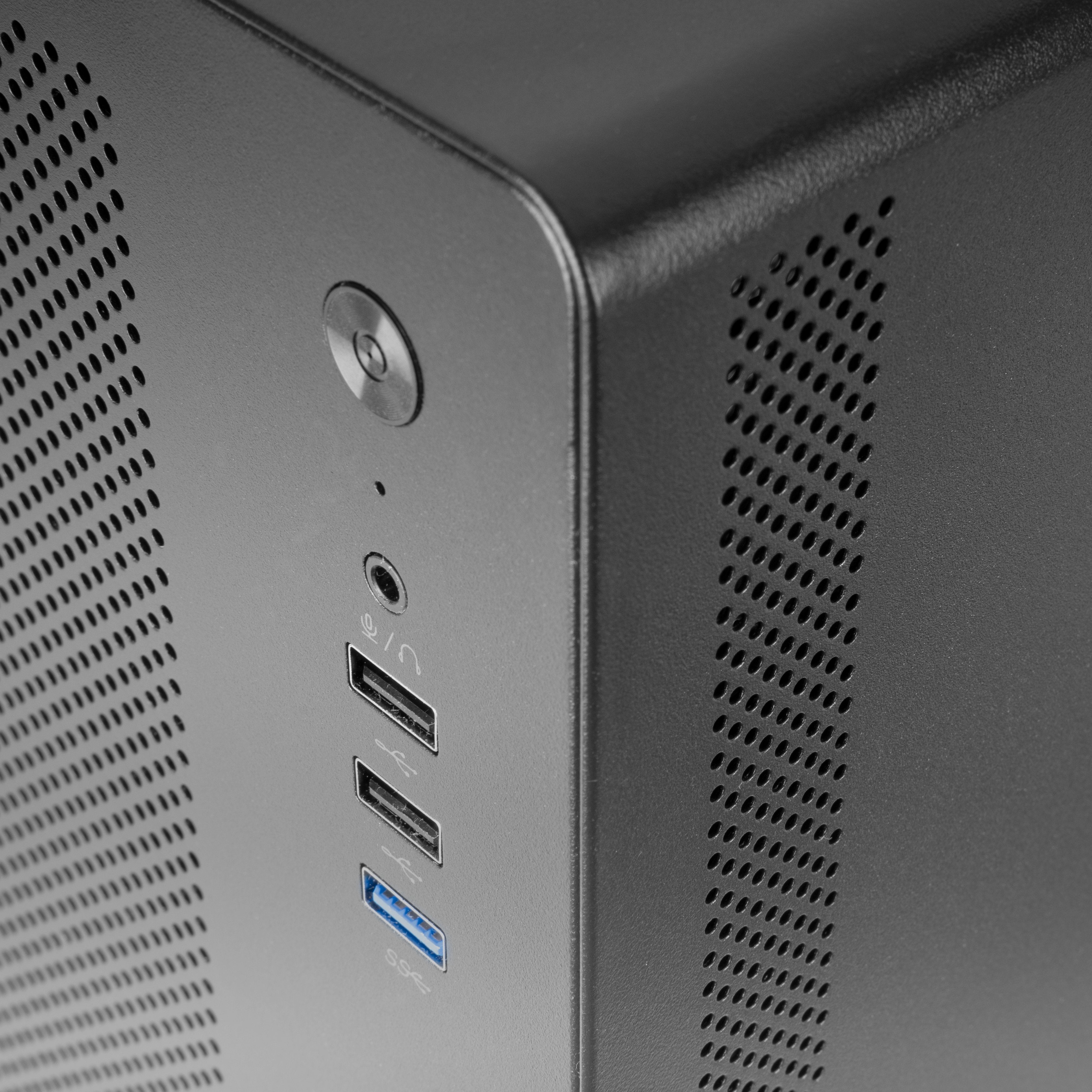 Caja Microatx Aerom Tacens Bahías Int: 1x3'5, 3x2'5/ 1xusb3.0, 2xusb2.0/ Audio In-Out