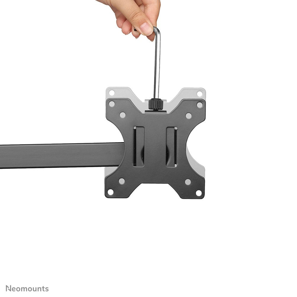 Soporte De Mesa, Totalmente Articulado, Para 3 Pantallas 13-27" 7kg Fpma-D550dd3negro Neomounts