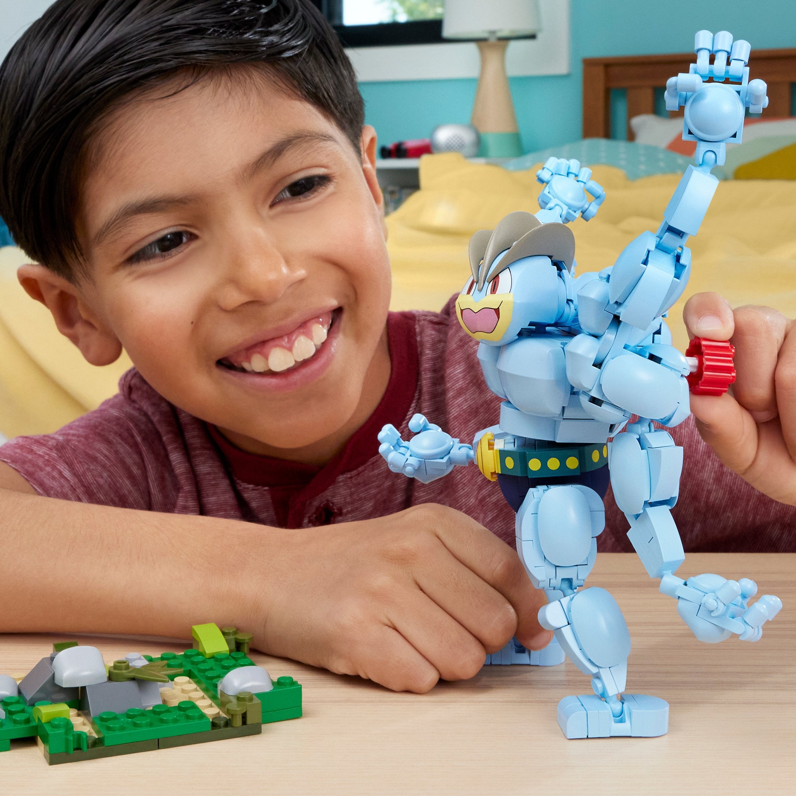 Mattel Mega Pokémon Machome  Hth70