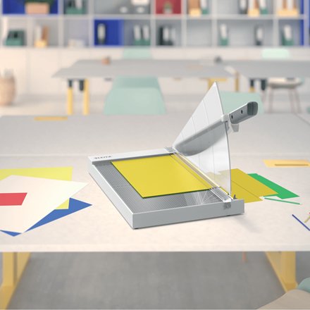 Leitz Precision Office A4+ Guillotina De Papel - Recorta Hasta 15 Hojas - Formato A4 - Corte Acero Rectificado De Precision