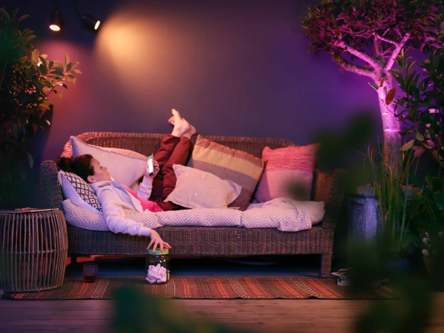 Foco - Philips Hue Lily, 3 Focos, Inteligentes, Exterior, Led, Luz Blanca Y Color, Domótica
