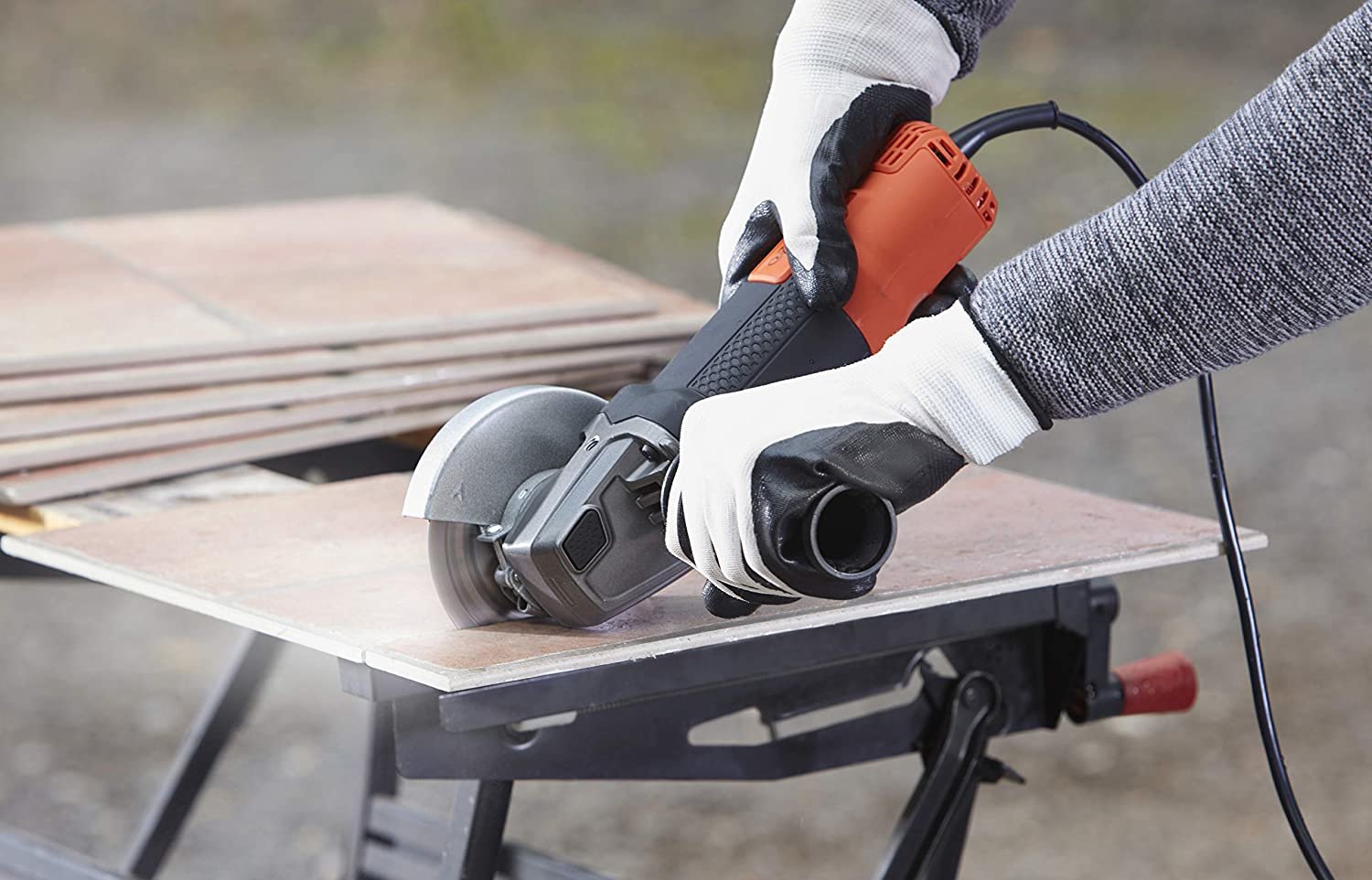 Mini-Amoladora 900w Beg210-Qs Black+Decker