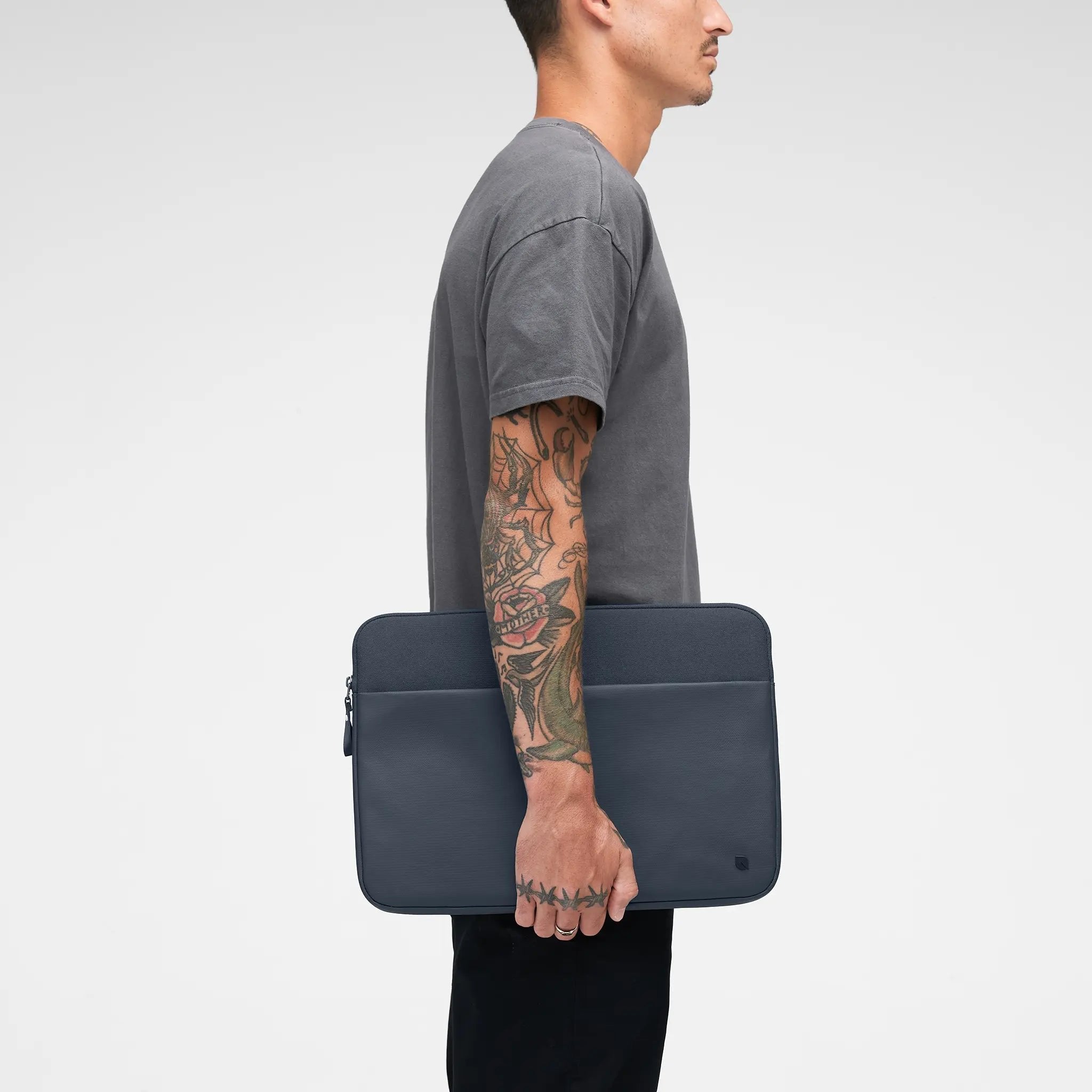 EAN 0650450269832 - Incase INCO400718-NVY maletines para portátil 40,6 cm (16") Marina imagen 3