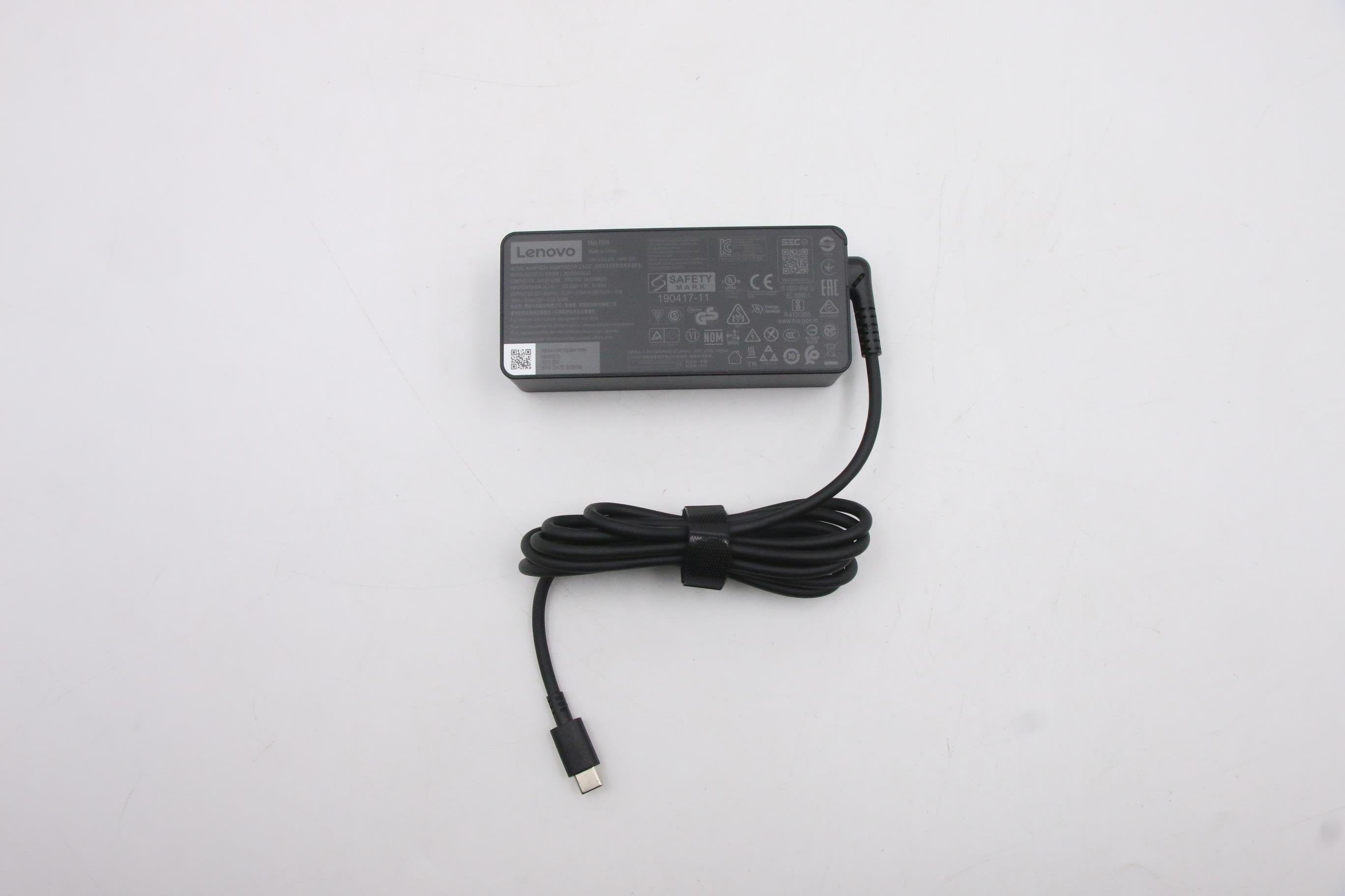 EAN 5704174265580 - Lenovo 5A10W86261 adaptador e inversor de corriente Interior 65 W Negro imagen 1