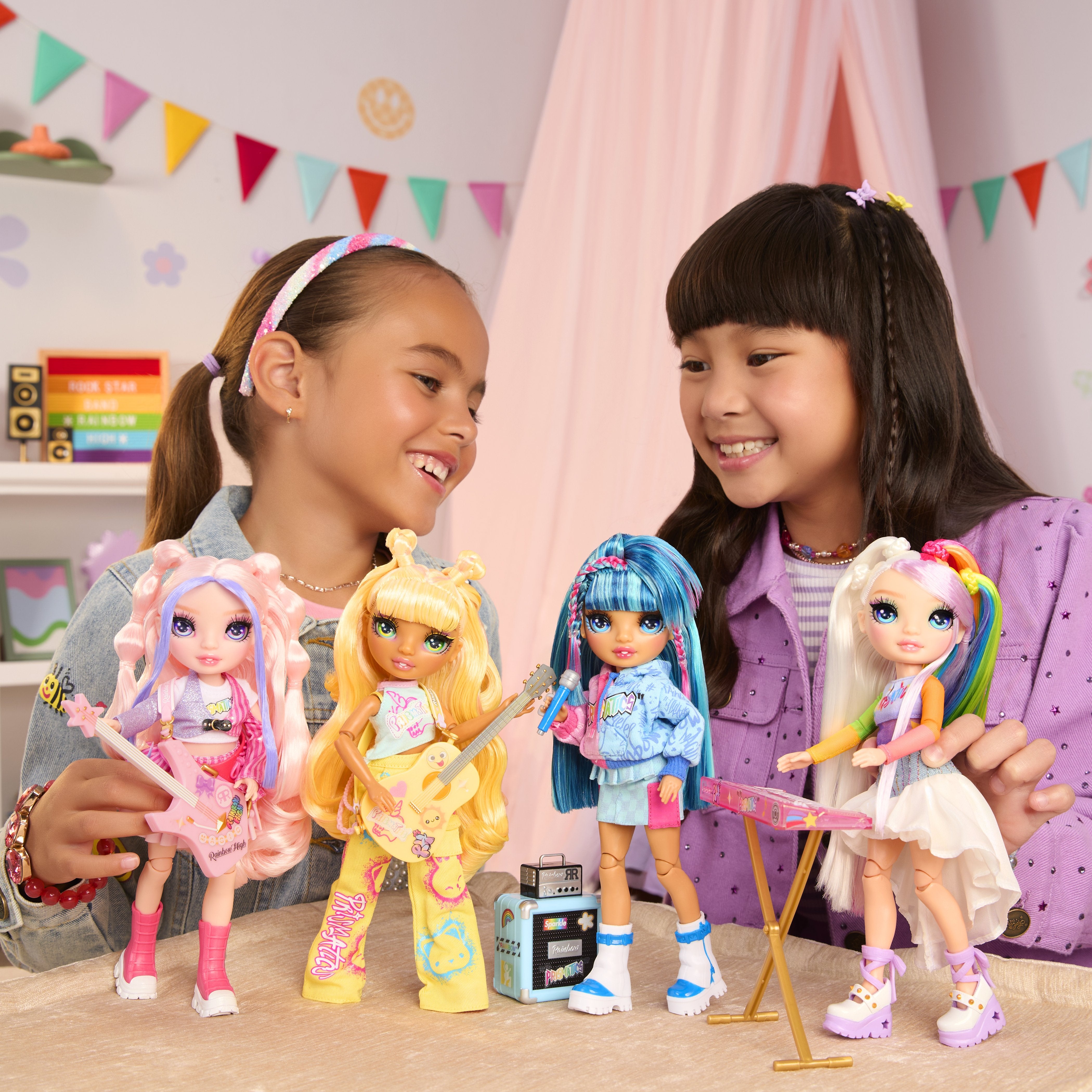 EAN 35051565772 - Rainbow High Jr High Rockband Fashion Dolls -Amaya imagen 7