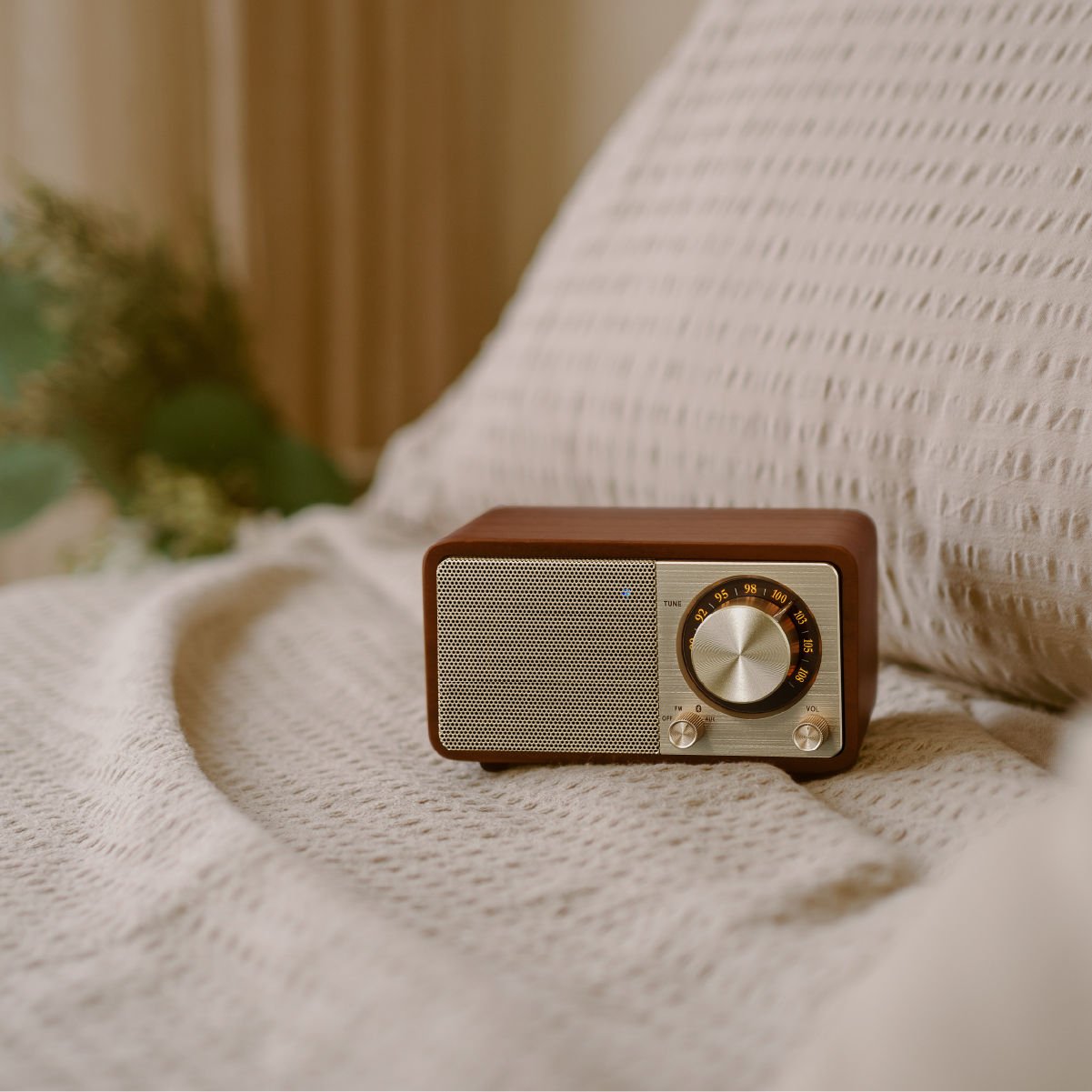 Sangean Wr-7 Plus Nogal Vintage Radio Con Mueble De Madera Fm Bluetooth Aux