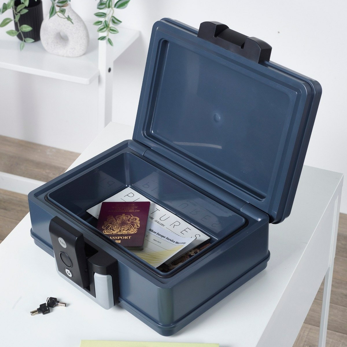 Caja De Seguridad Yale Yfwc/154/Kb1  Pequeña 4 L Plástico Gris