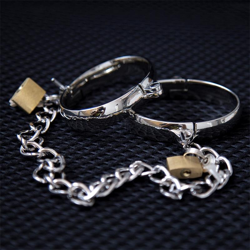 Esposas De Metal Hombre 7 Cm
