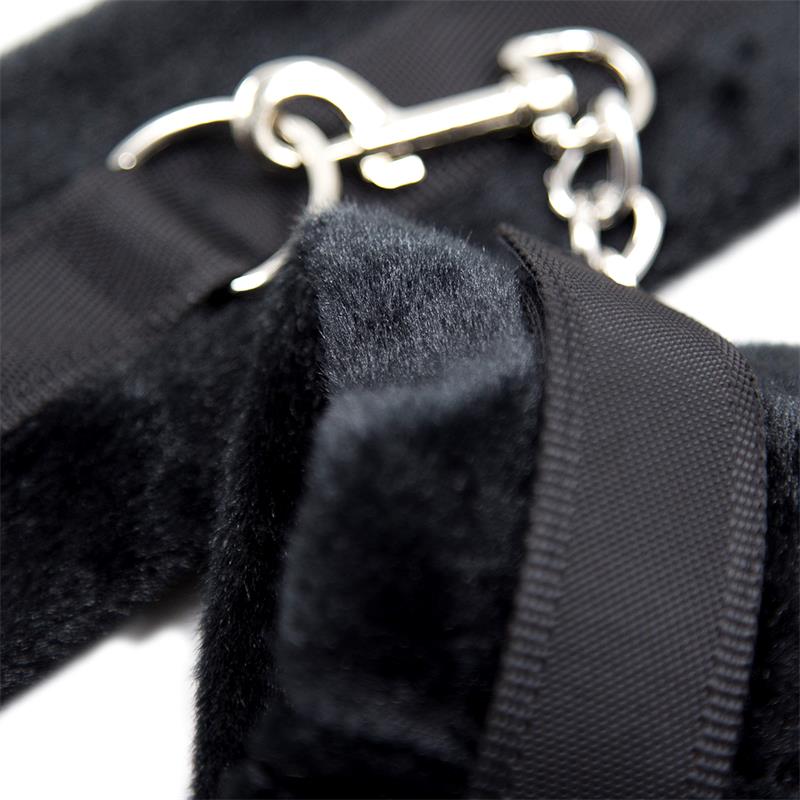 Esposas De Tela Con Velcro Para Muñecas Con Pelo Largo Negro