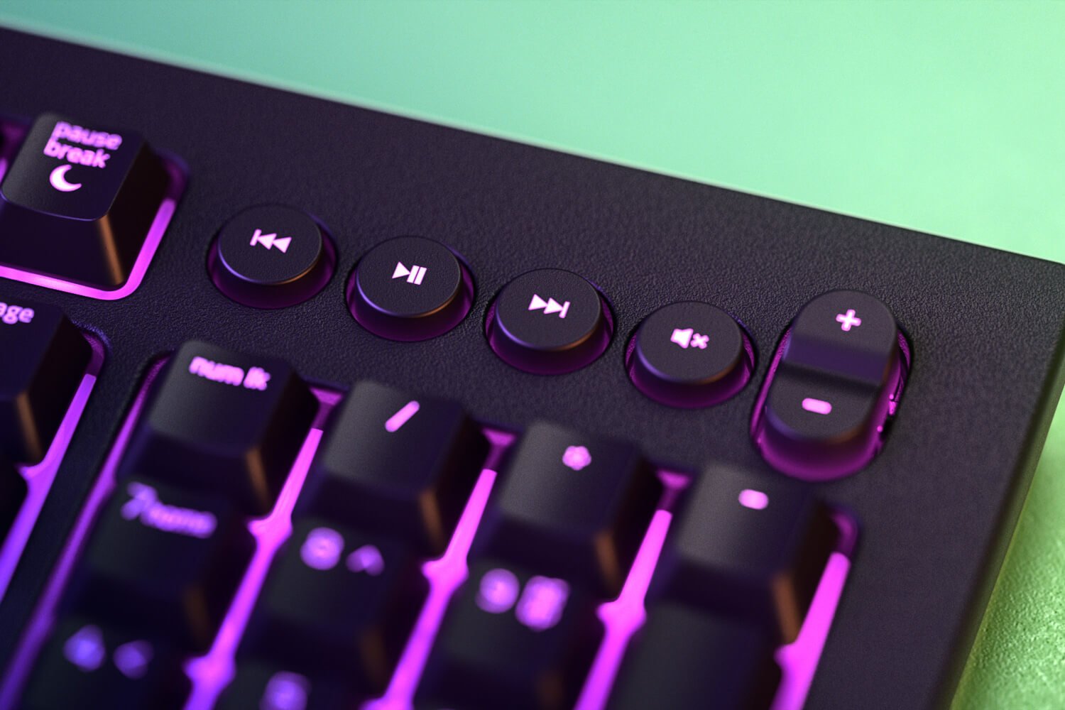 Razer Tastiera Gaming Wired Membrana Cynosa V2 Rgb
