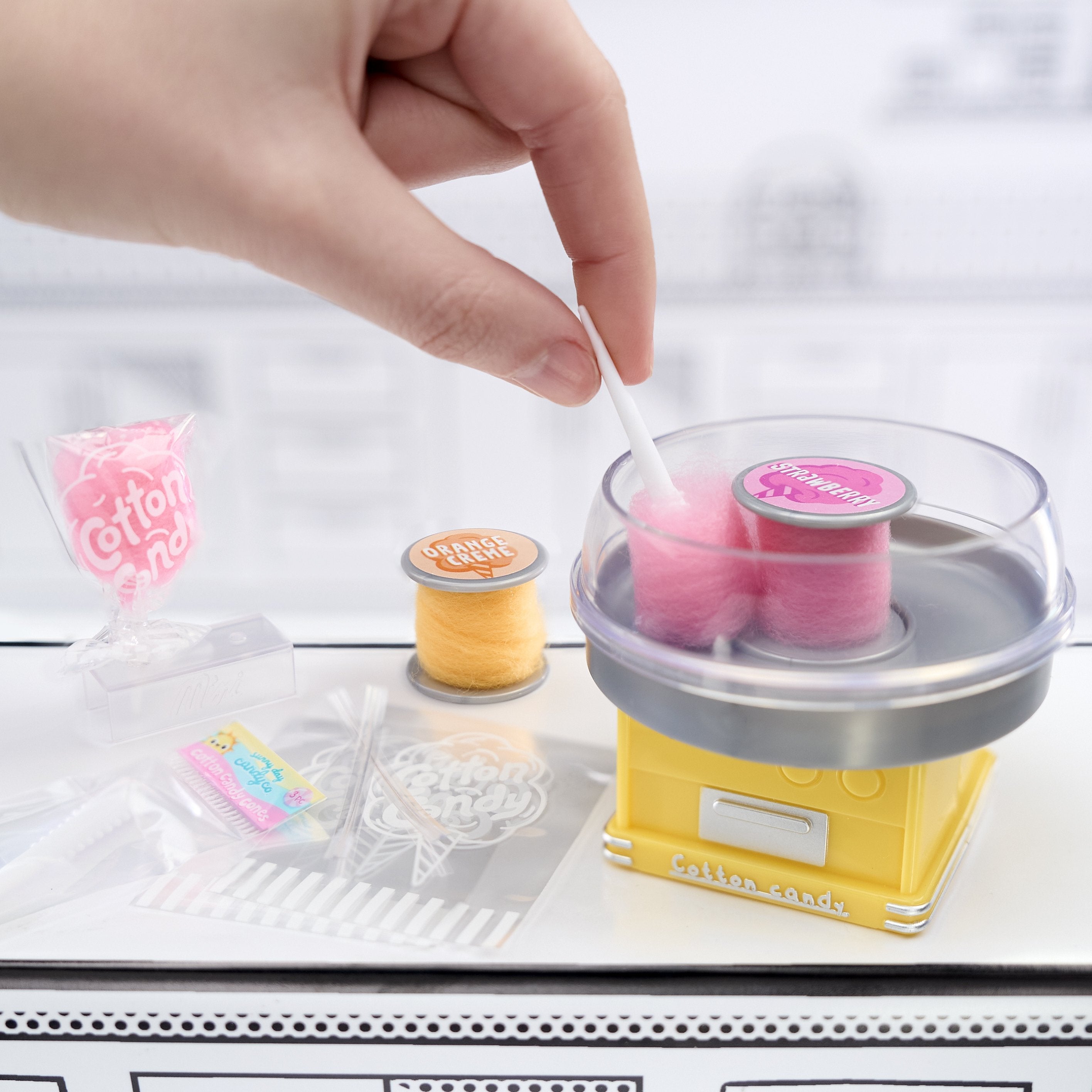 EAN 35051523444 - Miniverse MGA's - Make It Mini Appliances Series 2 in PDQ imagen 32