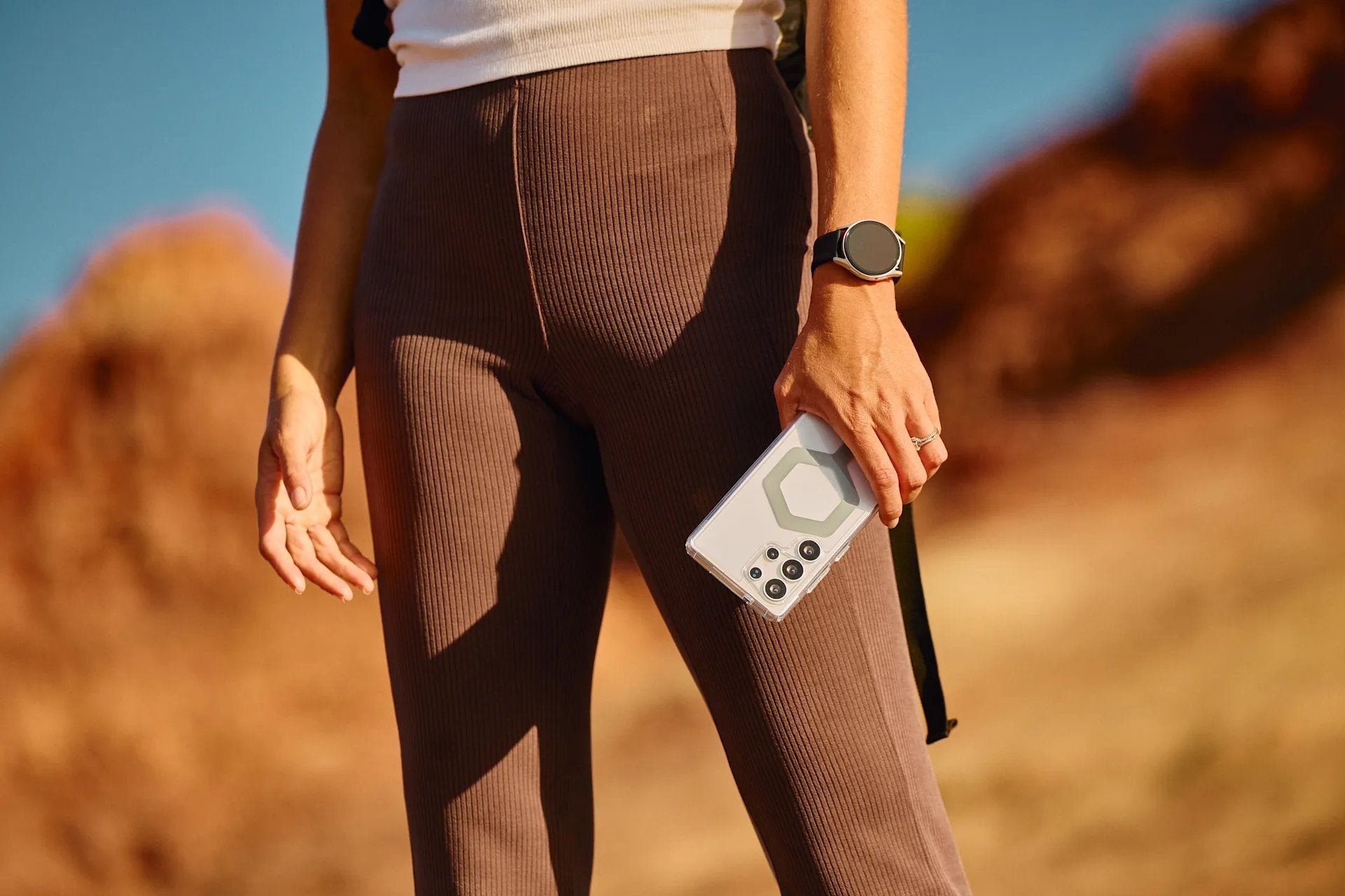 Uag Funda Plyo Pro En Color Ice Samsung Galaxy S25 Plus