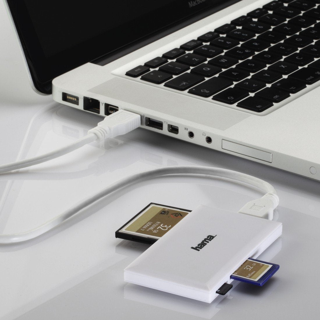 Hama Lector De Tarjetas - Compactflash - Compatible Con Sd - Micro-Sd - Conexion Con Usb-A - 90.3x9x50.3mm - Color