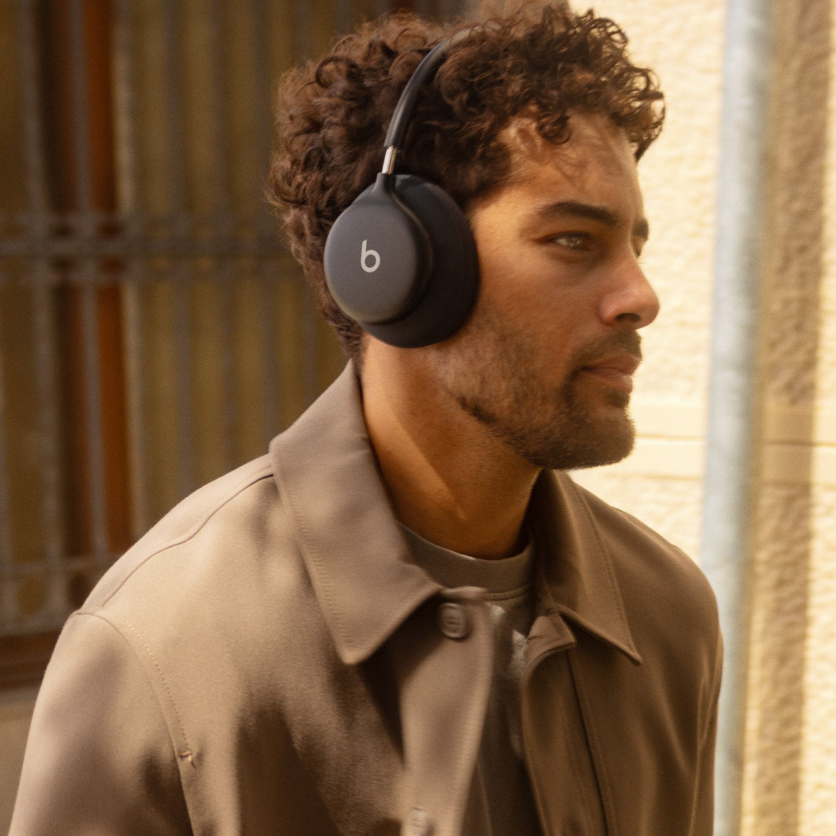 Apple Beats 360 Over-Ear Auriculares - Negro With Negro Performance Knit Cushions