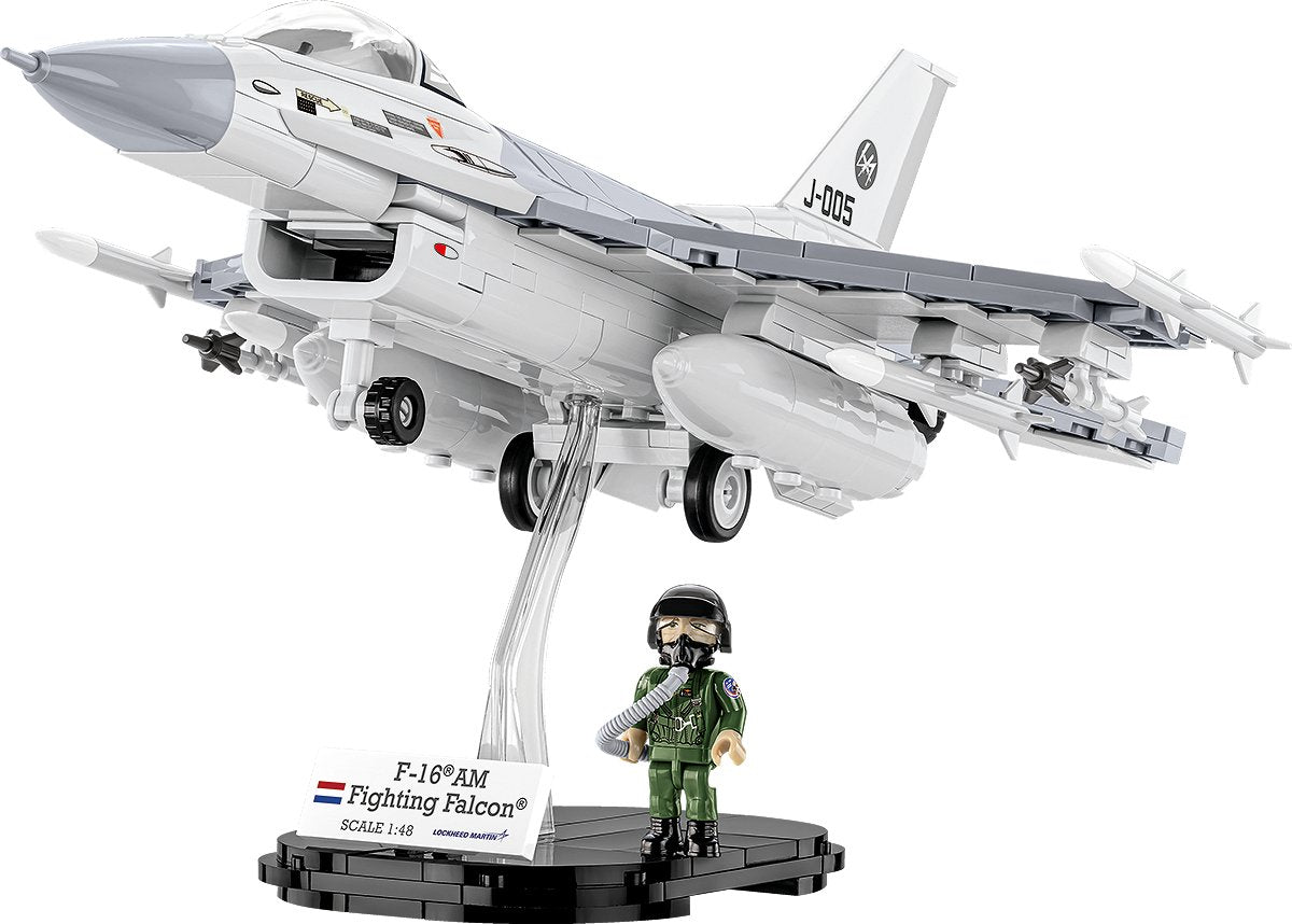 EAN 5902251058968 - COBI F-16AM Fighting Falcon imagen 1